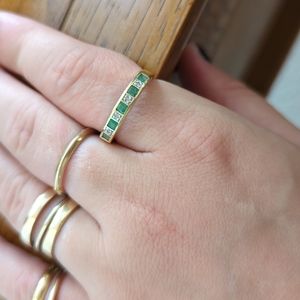 Antique 14k solid gold natural emerald and diamond ring
